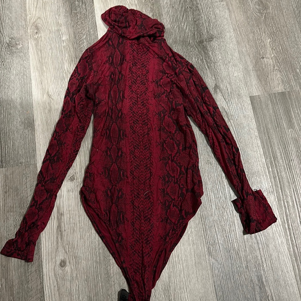 Pretty little thing snakeskin bodysuit